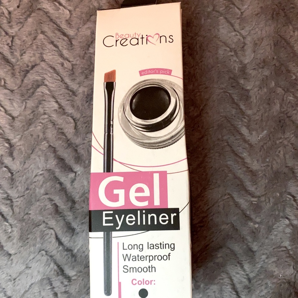 Eye liner gel